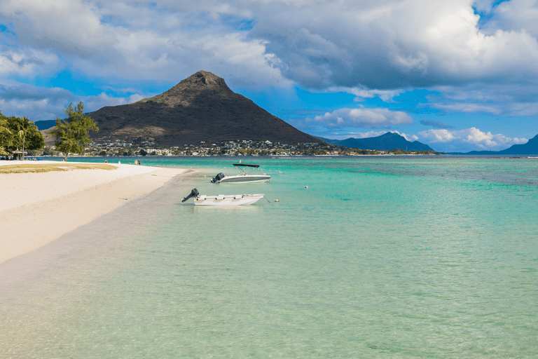 mauritius-flic-flac-beach-white