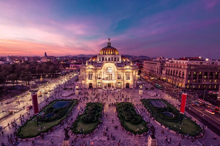 mid-america-mexico-mexico-city-church-at-twilight