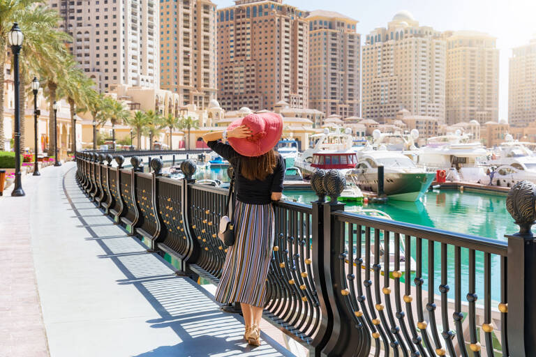 middle-east-qatar-doha-pearl-sightseeing