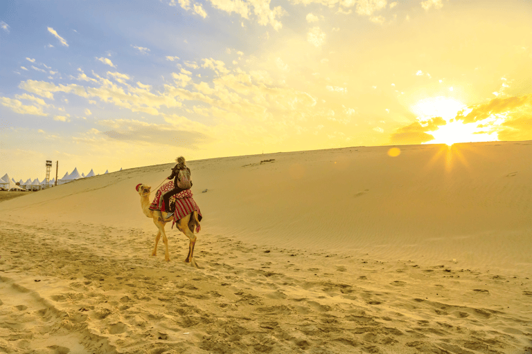 middle-east-qatar-khor-al-udaid-desert-beach-camel-riding