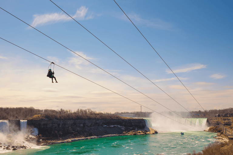 north-america-canada-toronto-niagara-falls-zipline
