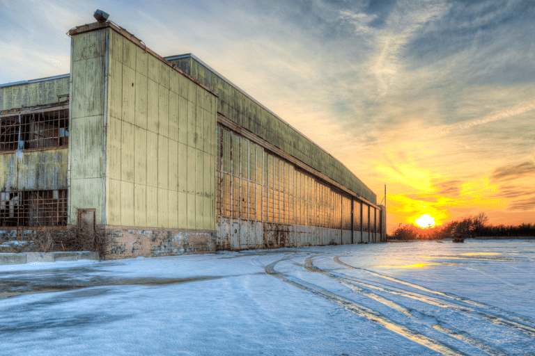 north-america-new-york-floyd-bennett-field-sunset-abandoned-airport