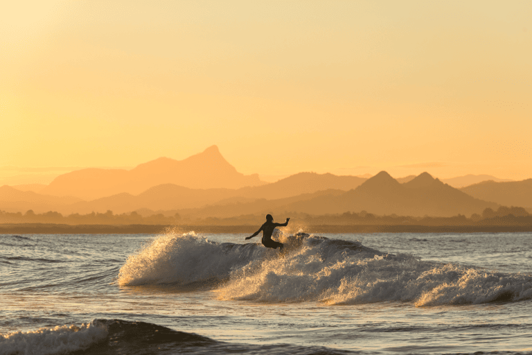 oceania-australia-byron-bay-surfing