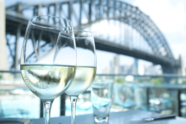 oceania-australia-sydney-harbour-bridge-wine-glass