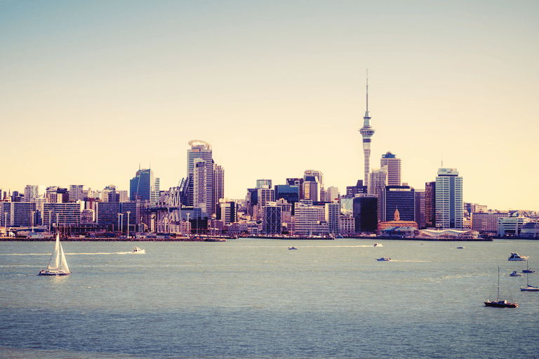 oceania-new-zealand-auckland-city-skyline-panorama