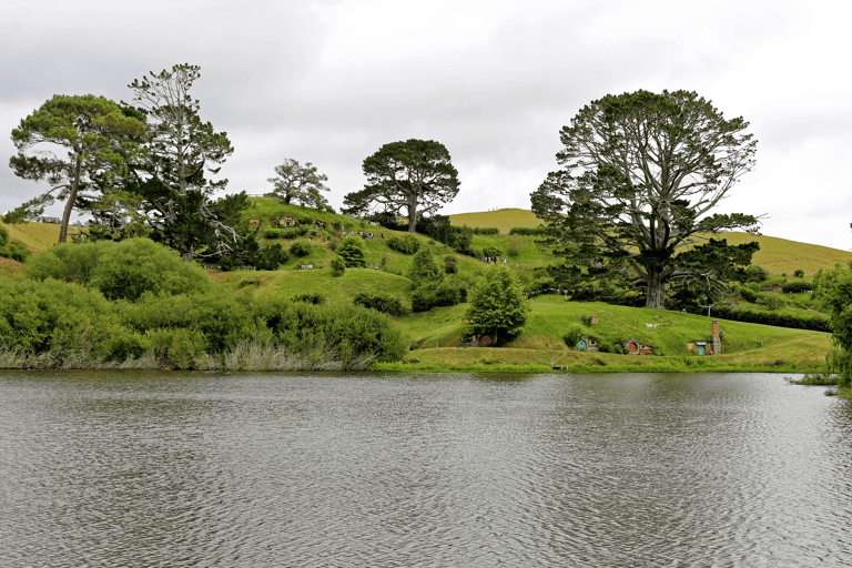 oceania-new-zealand-hobbiton