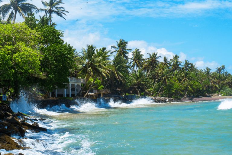 shannen-asia-sri-lanka-unawatuna-beach