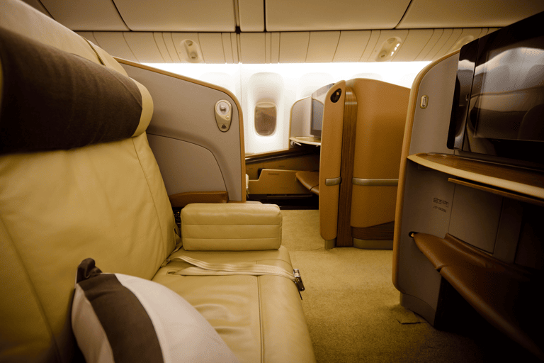 singapore-airlines-first-class-cabin