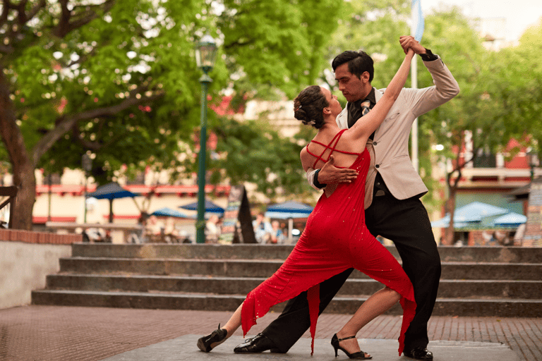 south-america-argentina-buenos-aires-couple-tango