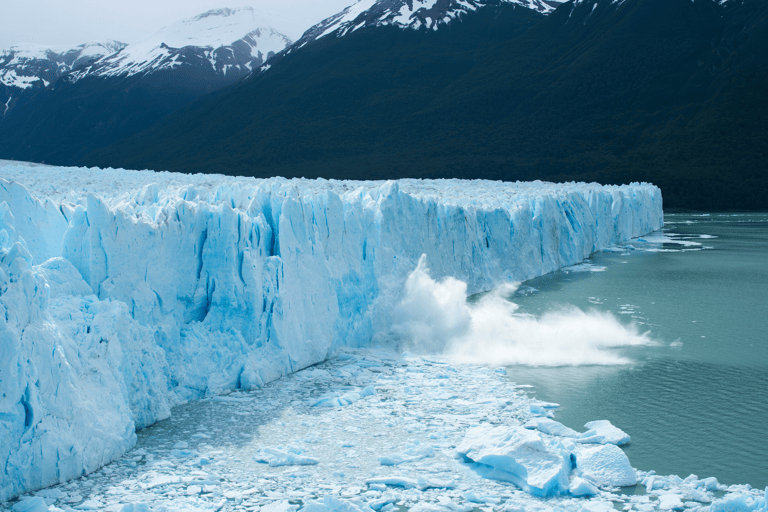 south-america-argentina-moreno-glacier-ice-falling-off