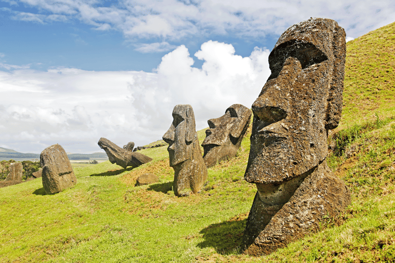 south-america-chile-easter-island-statue-slopes-of-rano-raruku