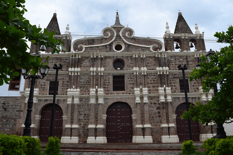 south-america-colombia-santa-fe-antioquia-santa-barbara-church