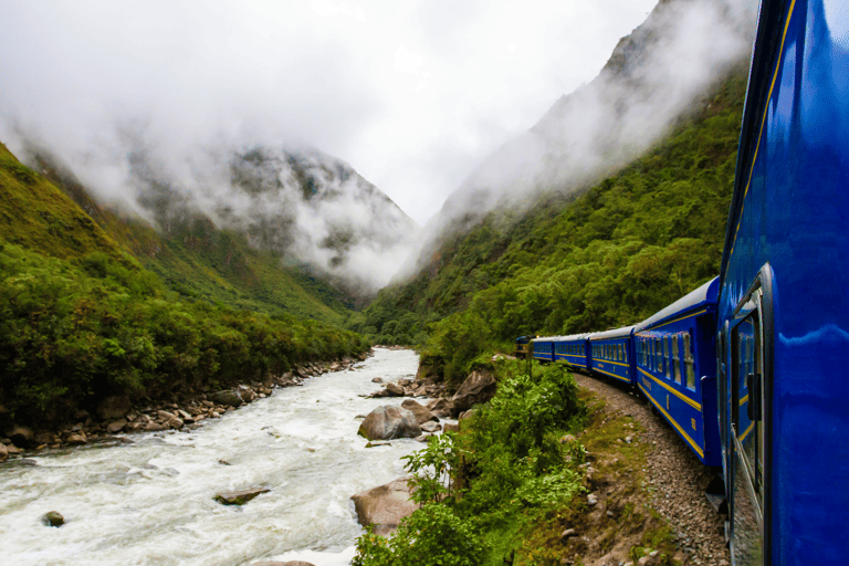 south-america-peru-cuzco-train-mountains