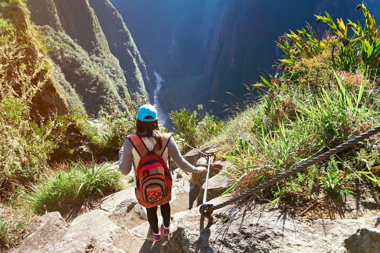 south-america-peru-inca-trail-woman