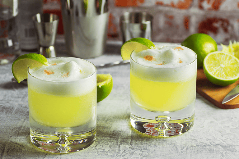 south-america-peru-pisco-sour-drinks