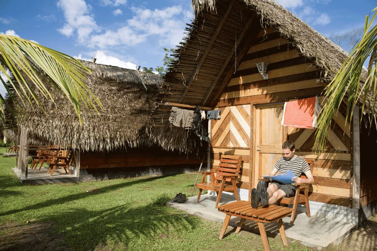 south-america-suriname-traveler-lodge-relaxing