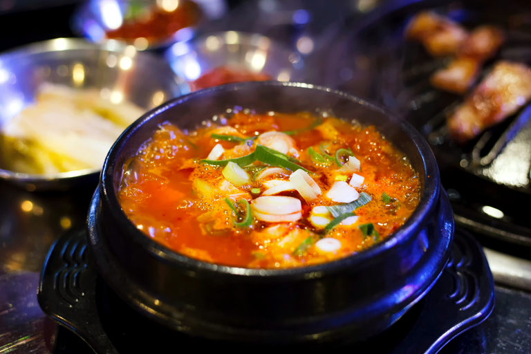 south-korea-korean-kimchee-stew-jjigae