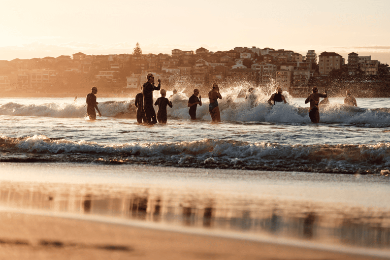 tb-australia-sydney-bondi-beach-swimmers