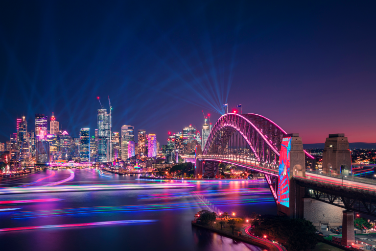 tb-dnsw-vivid-sydney-views-of-harbour-lights-installations-sydney-harbour