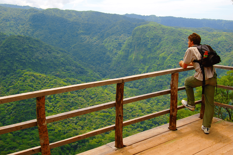 tb-el-salvador-el-imposible-national-park