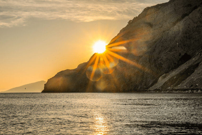 tb-greece-europe-greece-skiathos-cliff