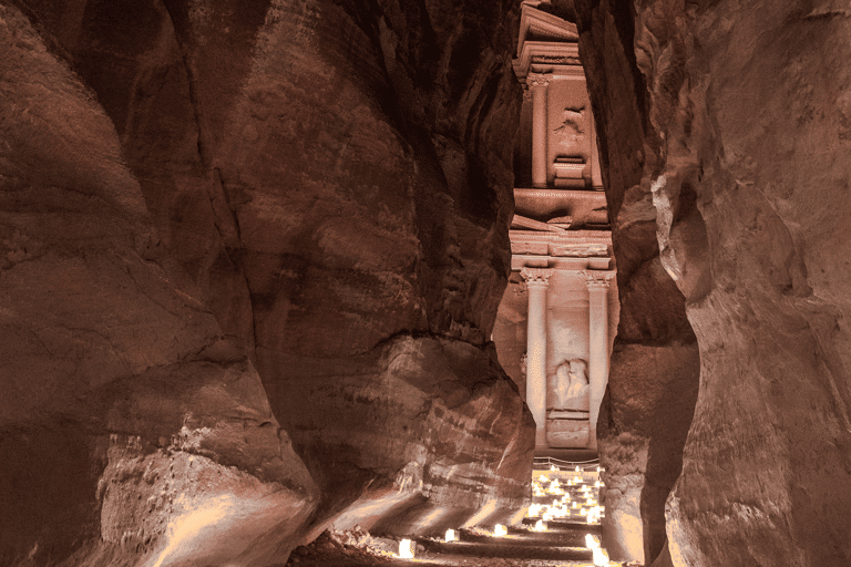 tb-jordan-middle-east-jordan-petra-lights