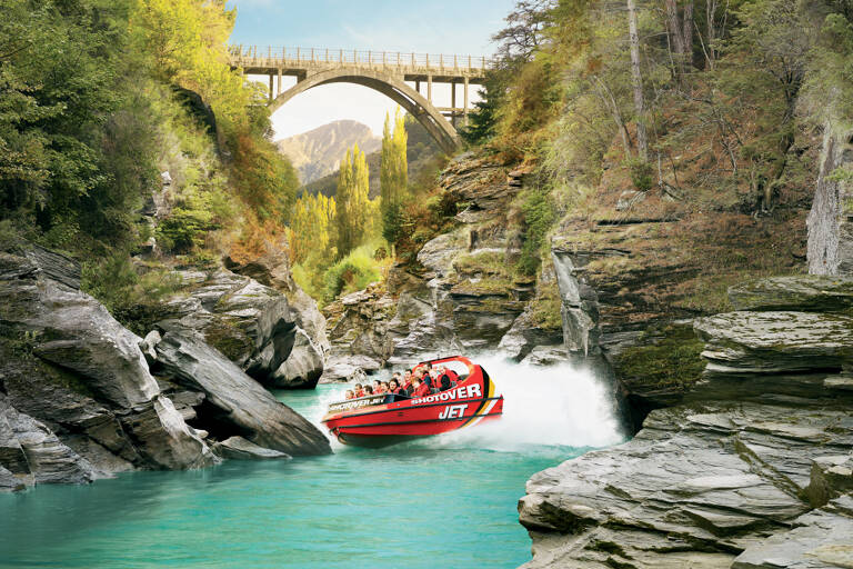 tb-nz-queenstown-shotover-jet