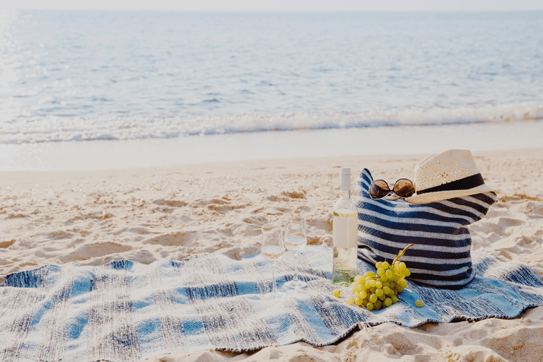 travel-gadgets-beach-mat