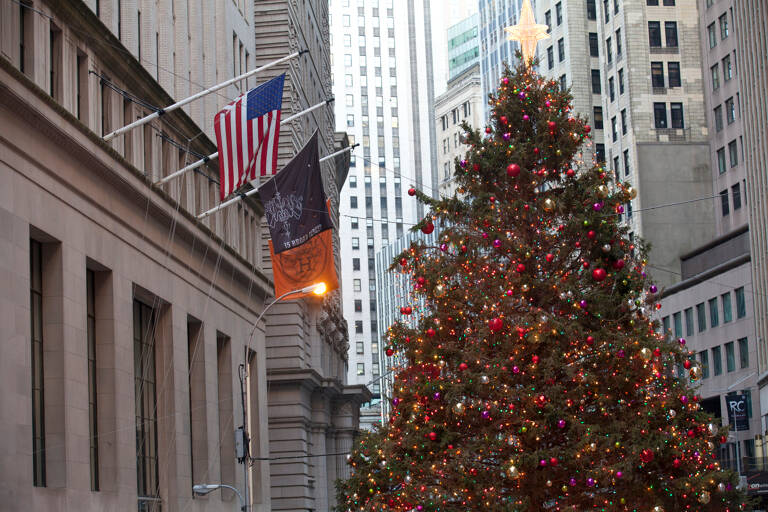 united-states-new-york-christmas-wall-street
