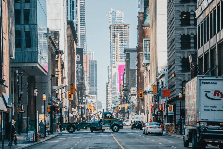 usa-canada-toronto-city-street-overview