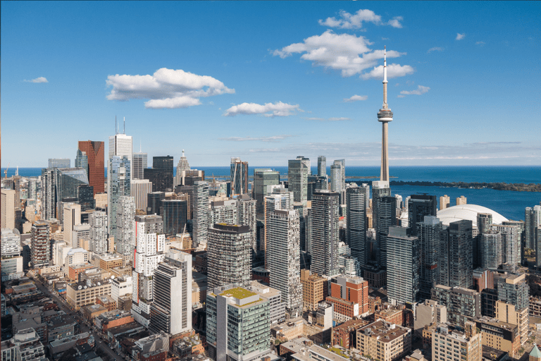 usa-canada-toronto-overview-city