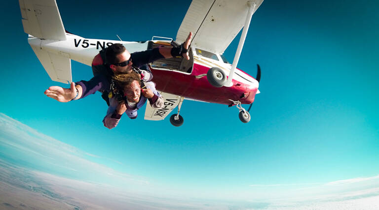 yolan-13-Namibia-Skydiving-2